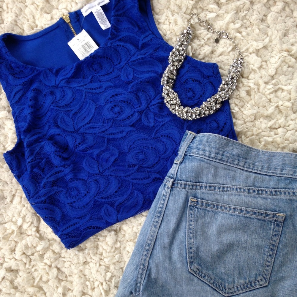 Crop top
